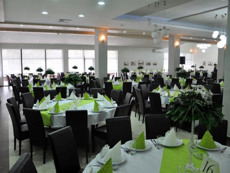 Hotel Jezero Bor Ngoại thất bức ảnh