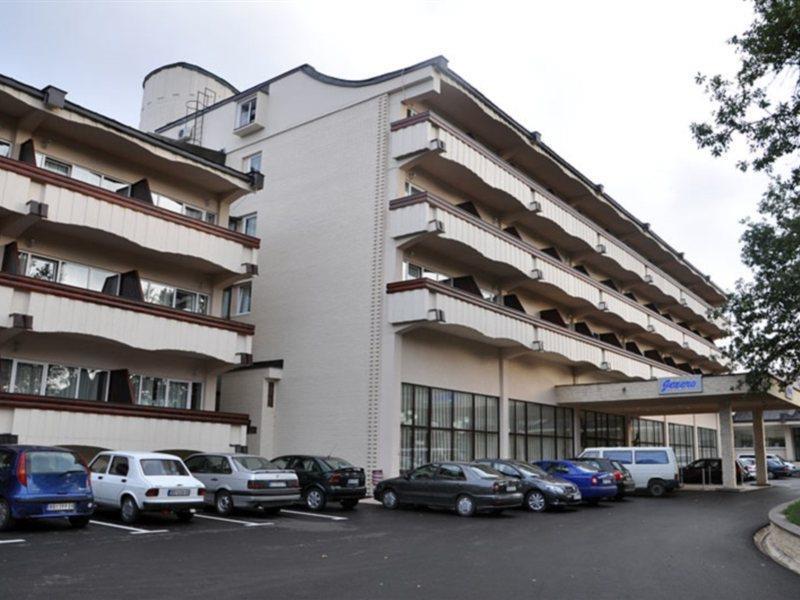 Hotel Jezero Bor Ngoại thất bức ảnh